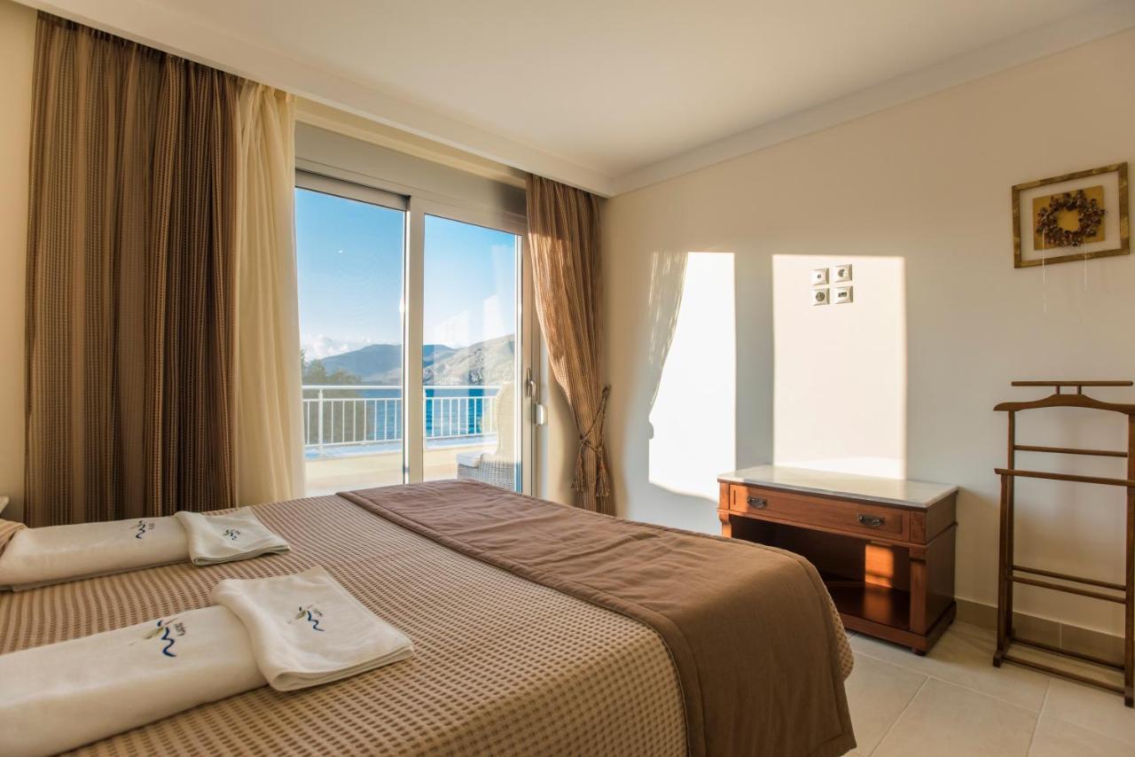 Almiriki Otel 3*